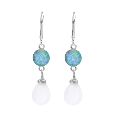 Dangling Alzheimer's earrings with blue and lime green pendants in resin and moonstone.